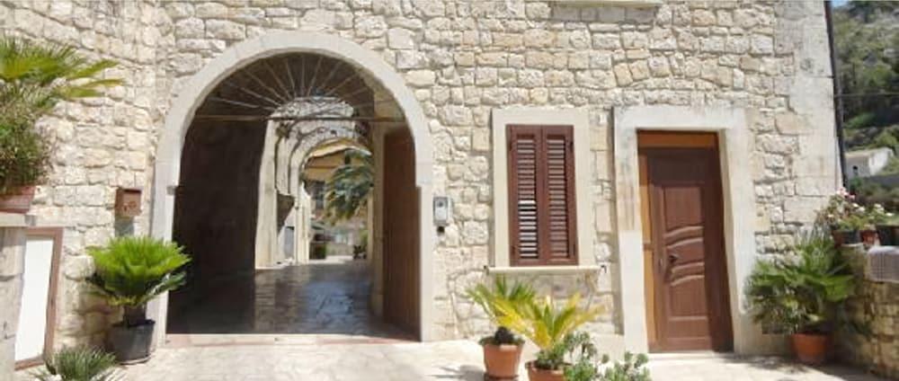 Pineta Monserrato Modica Exterior photo